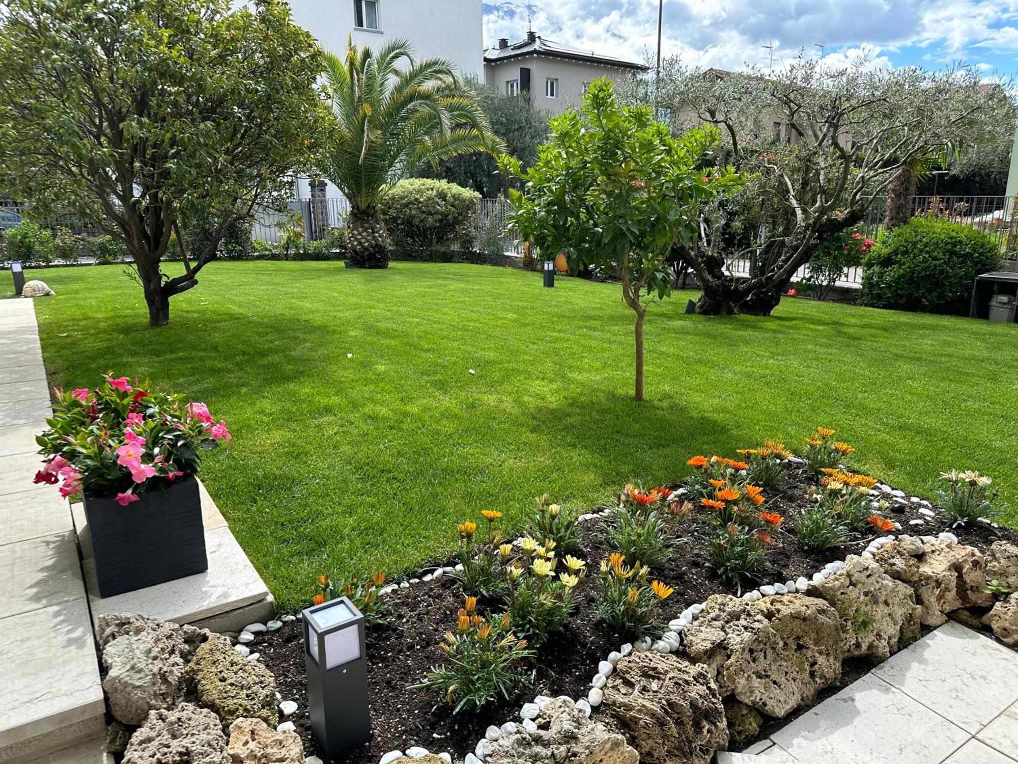 Residence Villa Dalila - Appartamento Dalila Riva del Garda Extérieur photo